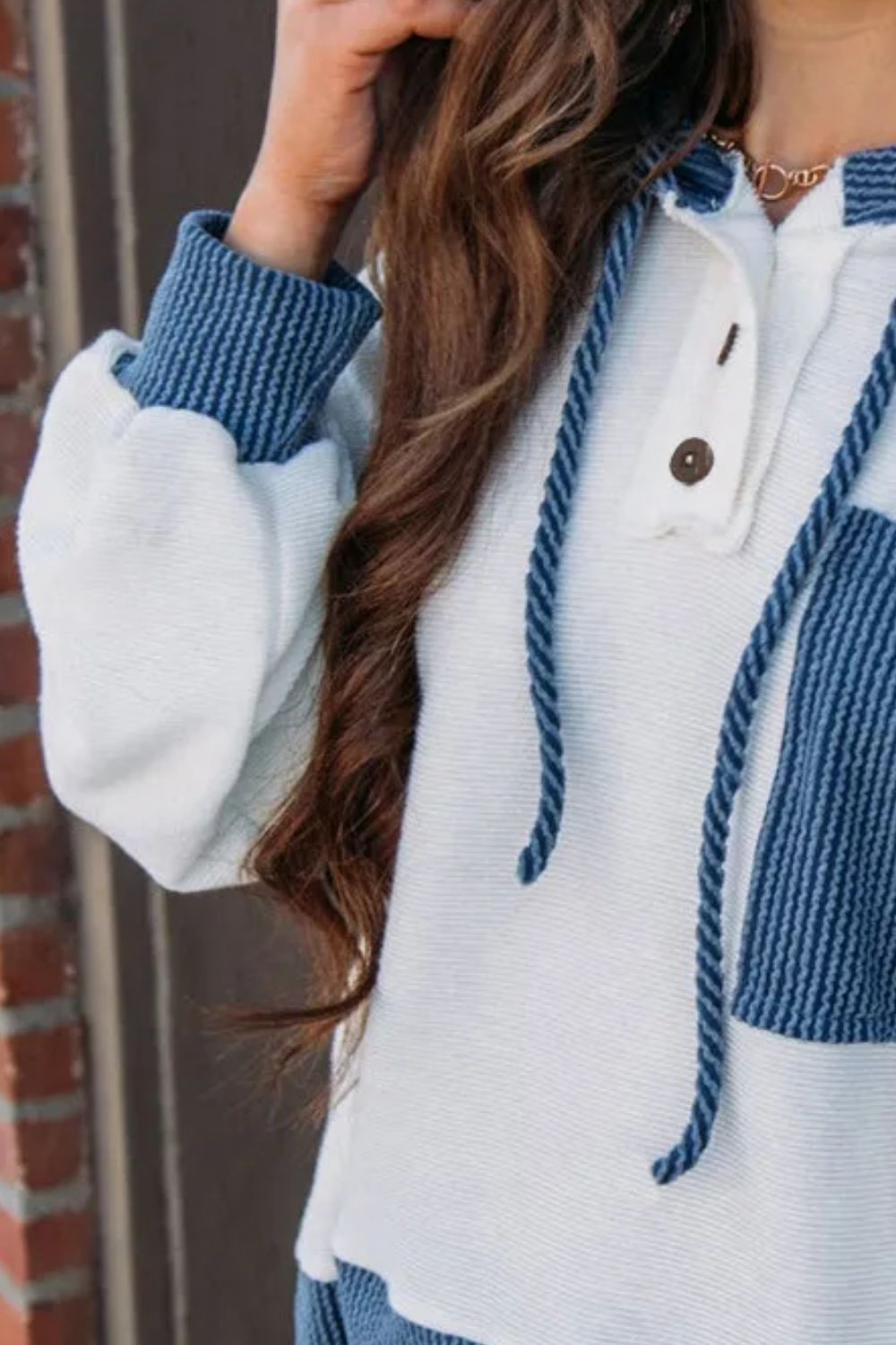 Sabina | Simple and stylish winter hoodie