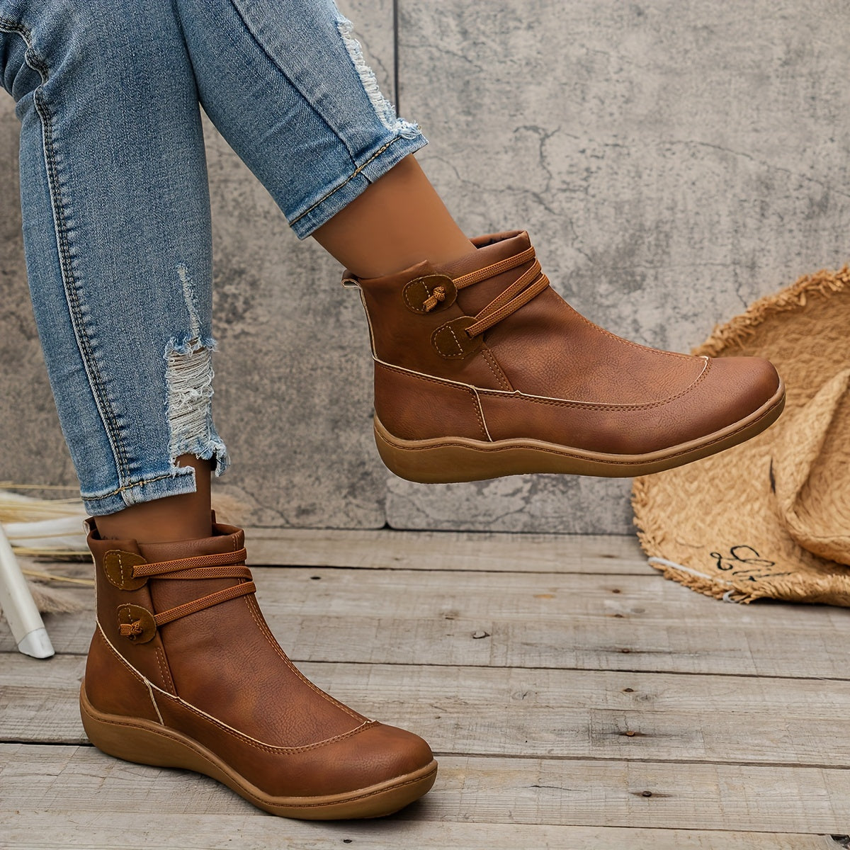 Flor | Lightweight, supportive orthopedic boots.