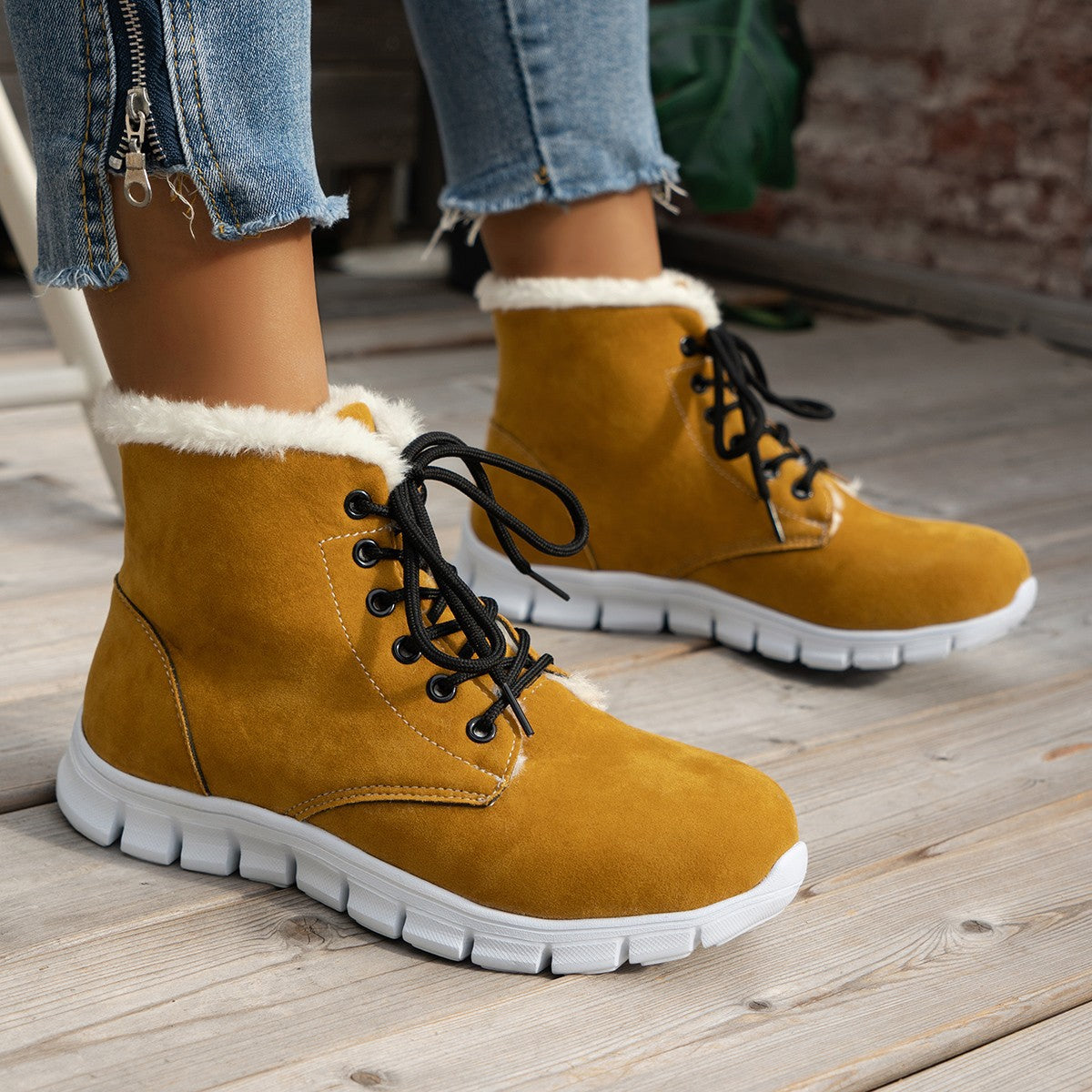 Brenda | Elegant and detailed supportive shoes