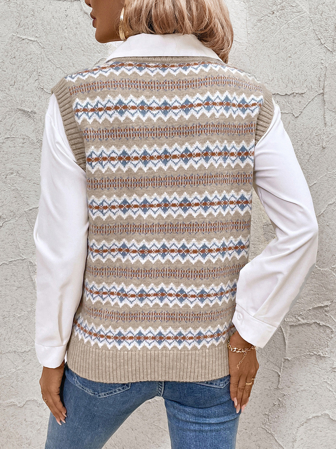 Hilda | Perfee V-neck sweater vest