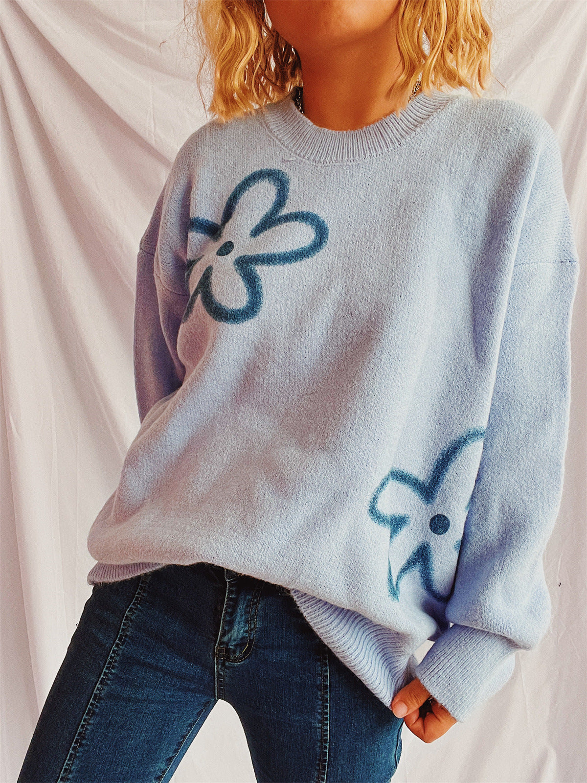 Sofia | Long-sleeved sweater with a floral crew neck