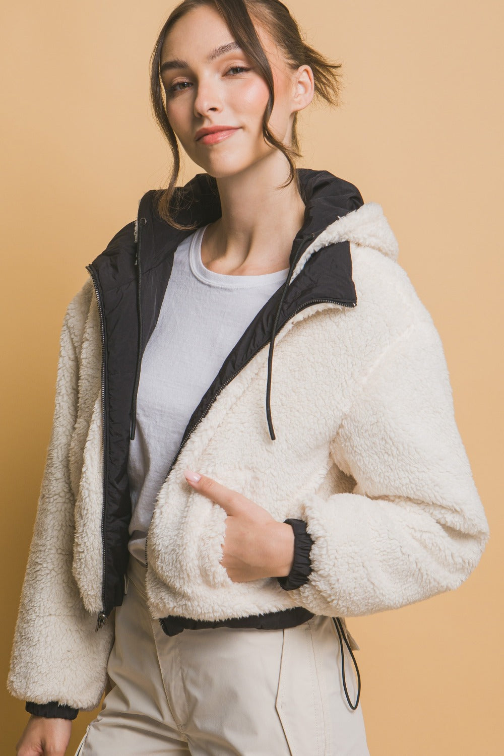 Laura | Love Tree cropped reversible hooded zip-up sherpa jacket