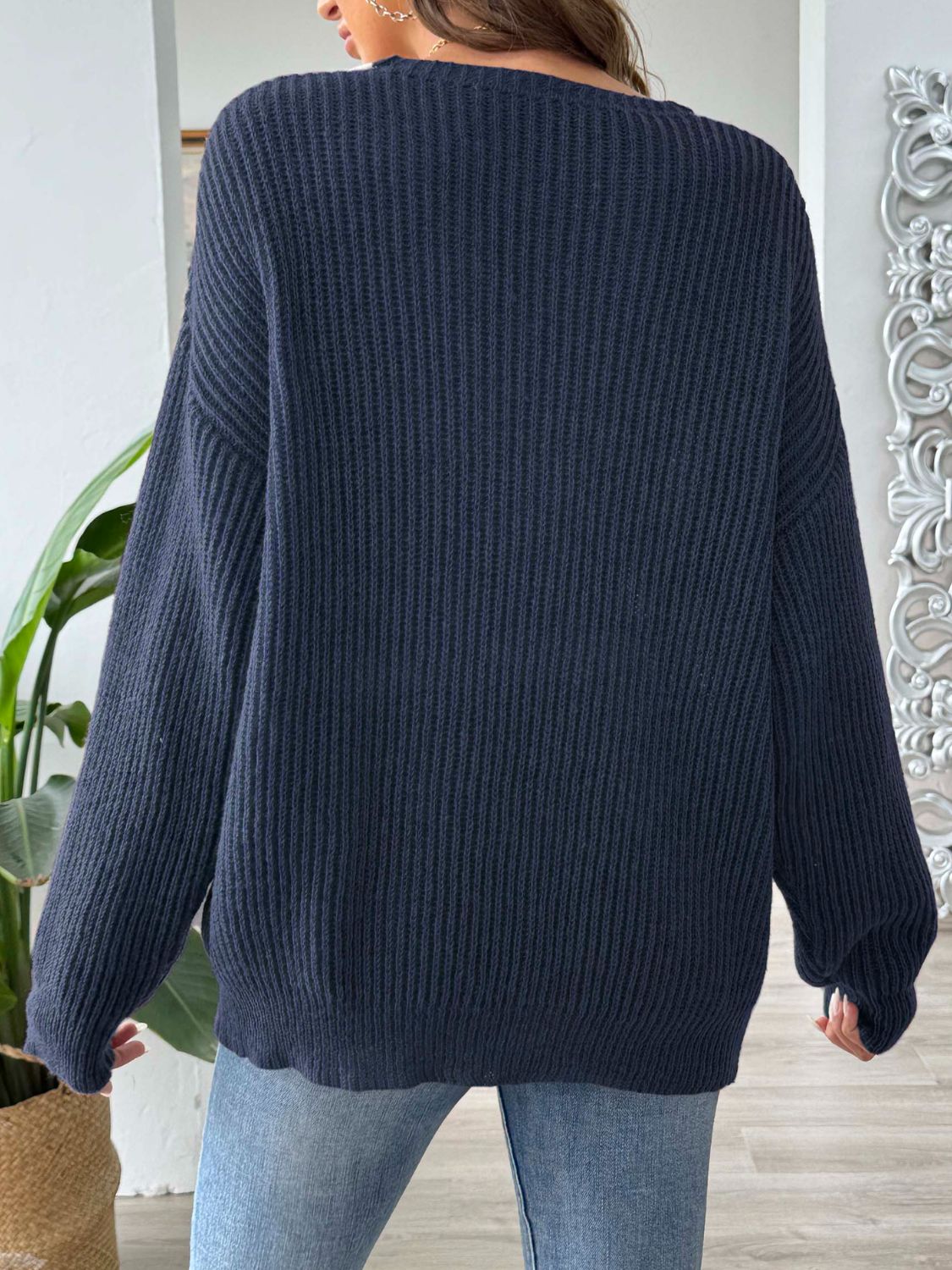Martina | Contrasting colored sweater with long sleeves and dropped shoulders