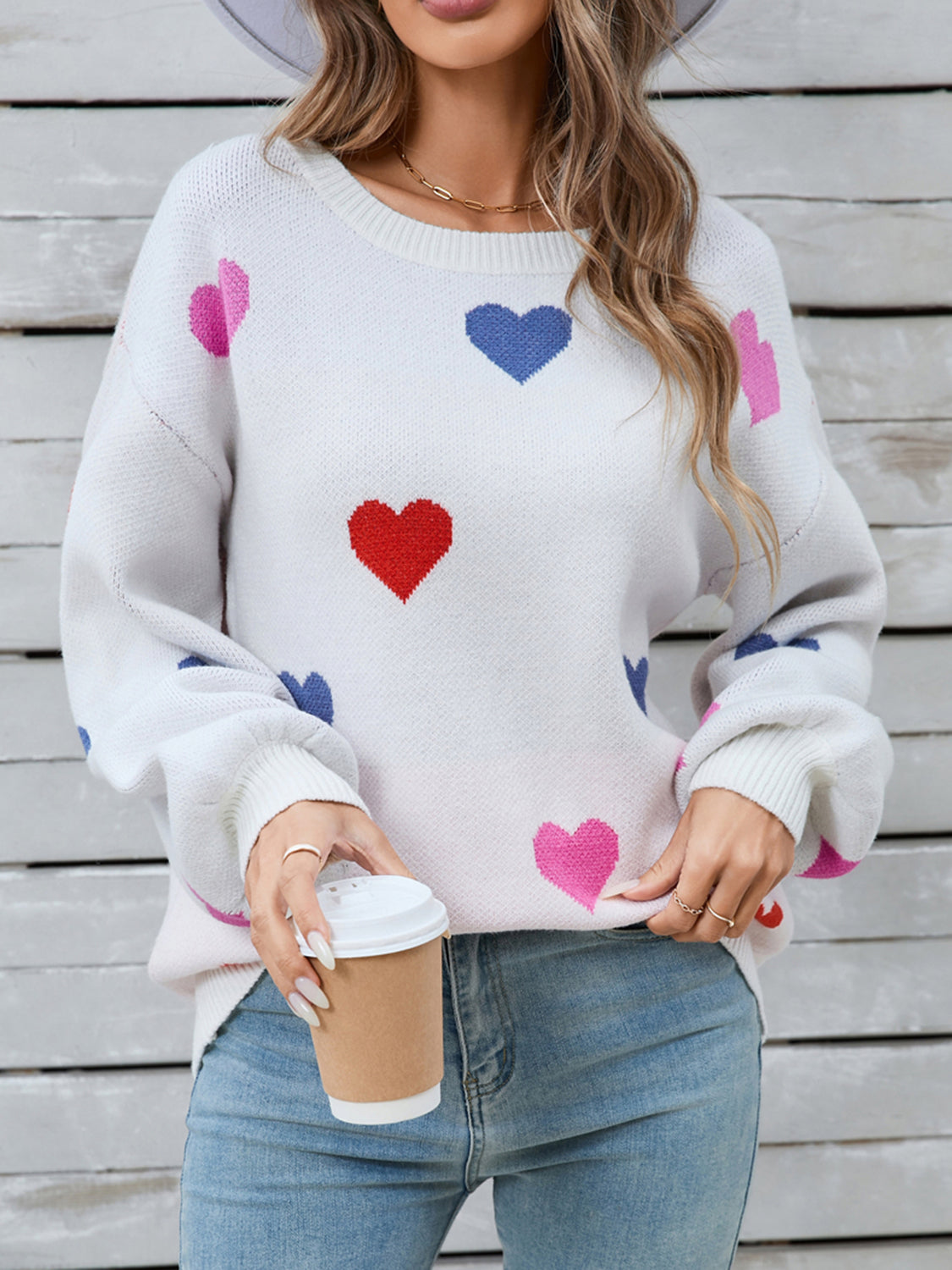 Ulla | Heart-shaped, long-sleeved crew neck sweater
