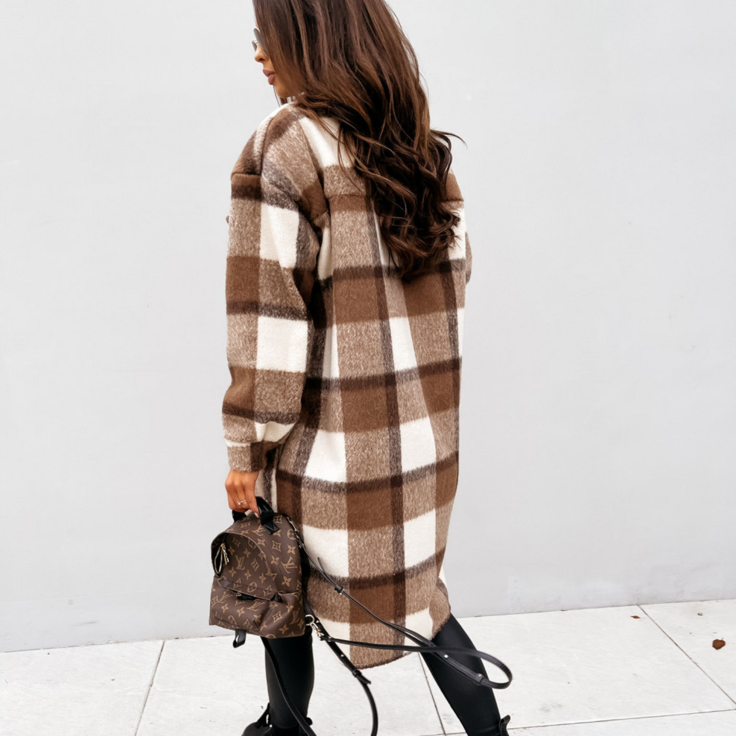 Linda | Trendy and elegant winter clothing item