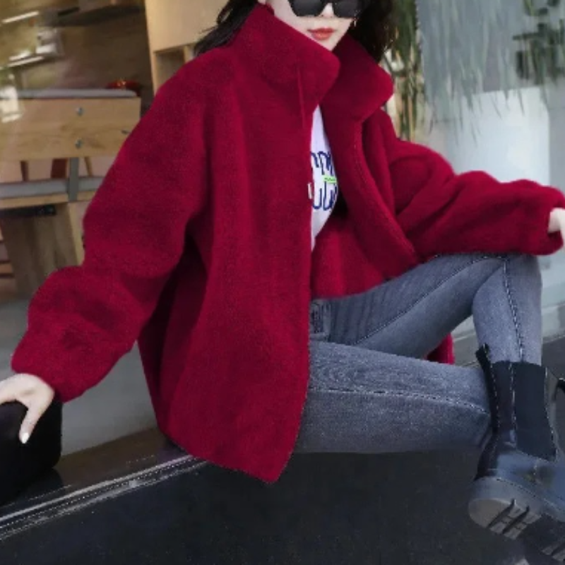 Sandra® | Modern and versatile winter garment.
