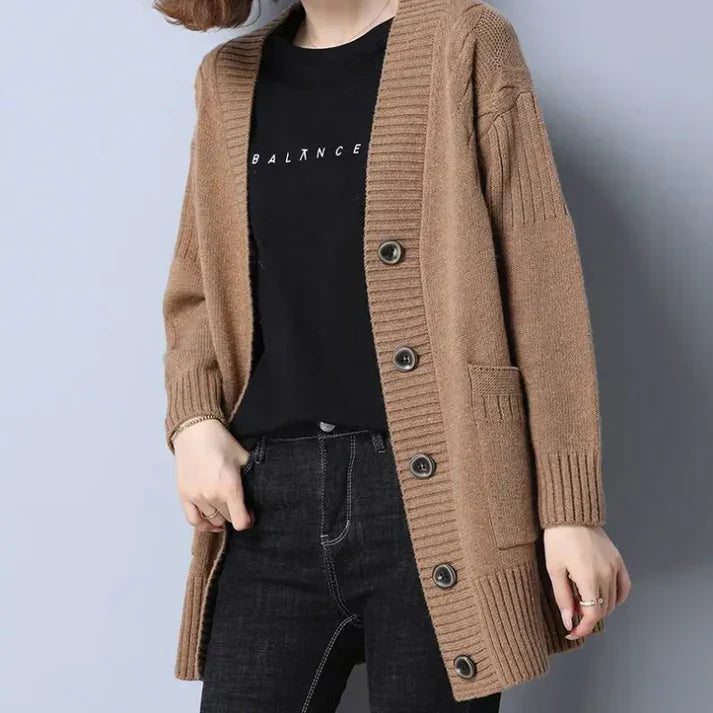 Samanta | Fashionable and effortless winter cardigan