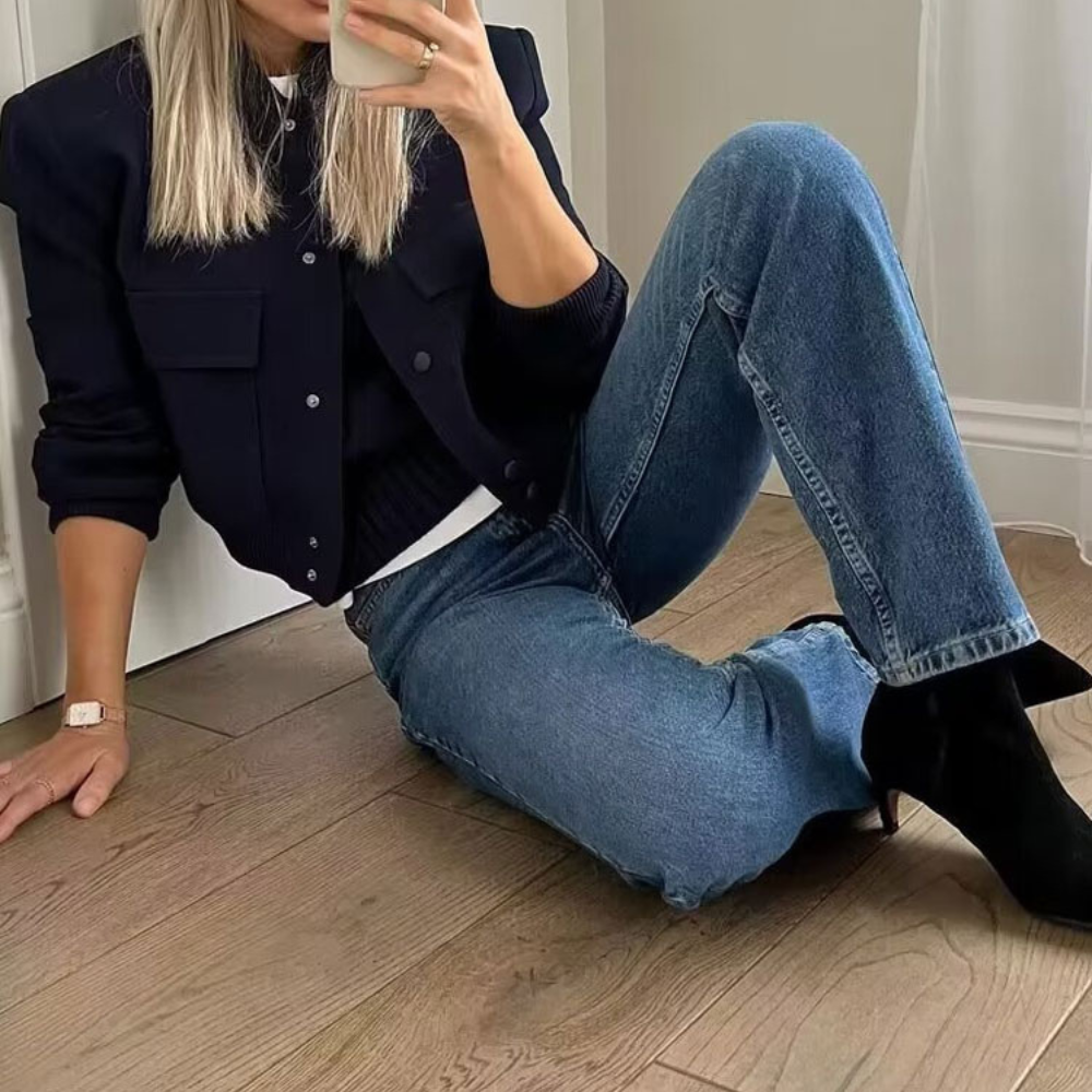 Eva | Elegant and casual winter garment