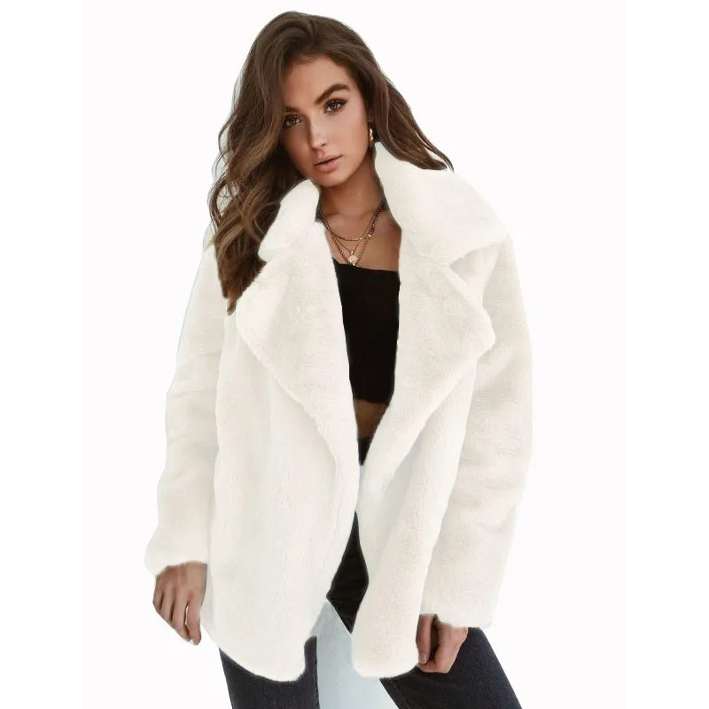 Maricela | Fashionable and minimalist winter garment