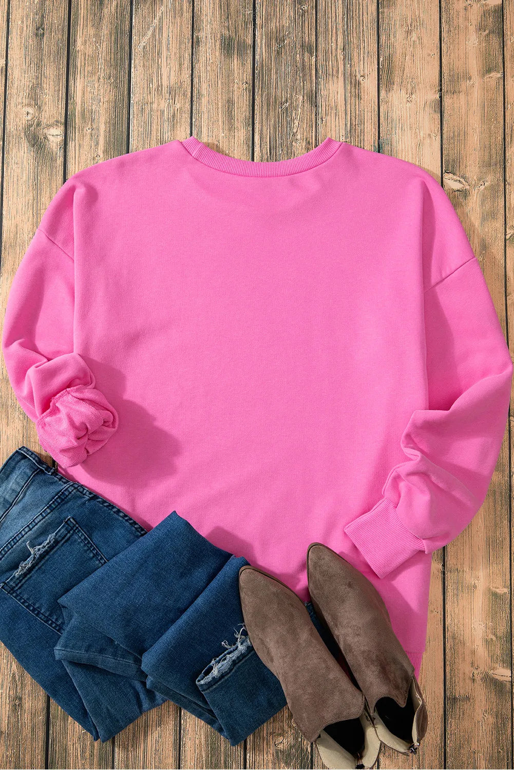 Claudia | Long-sleeved sweatshirt with a high, low crew neck