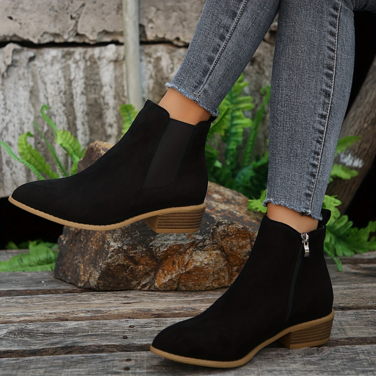Katherine | Supportive and modern orthopedic boots.