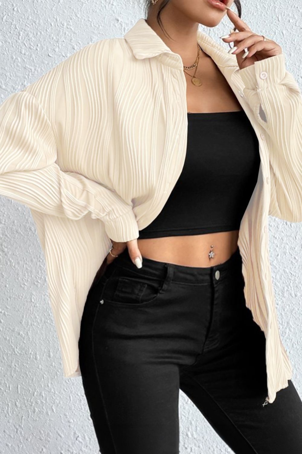 Xenia | Long sleeve button down shirt with a structured collar and collar