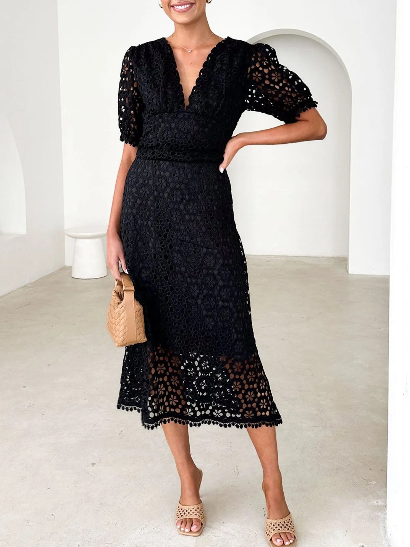 Serena® | Elegant V-Neck Lace Midi Dress With Puff Sleeves