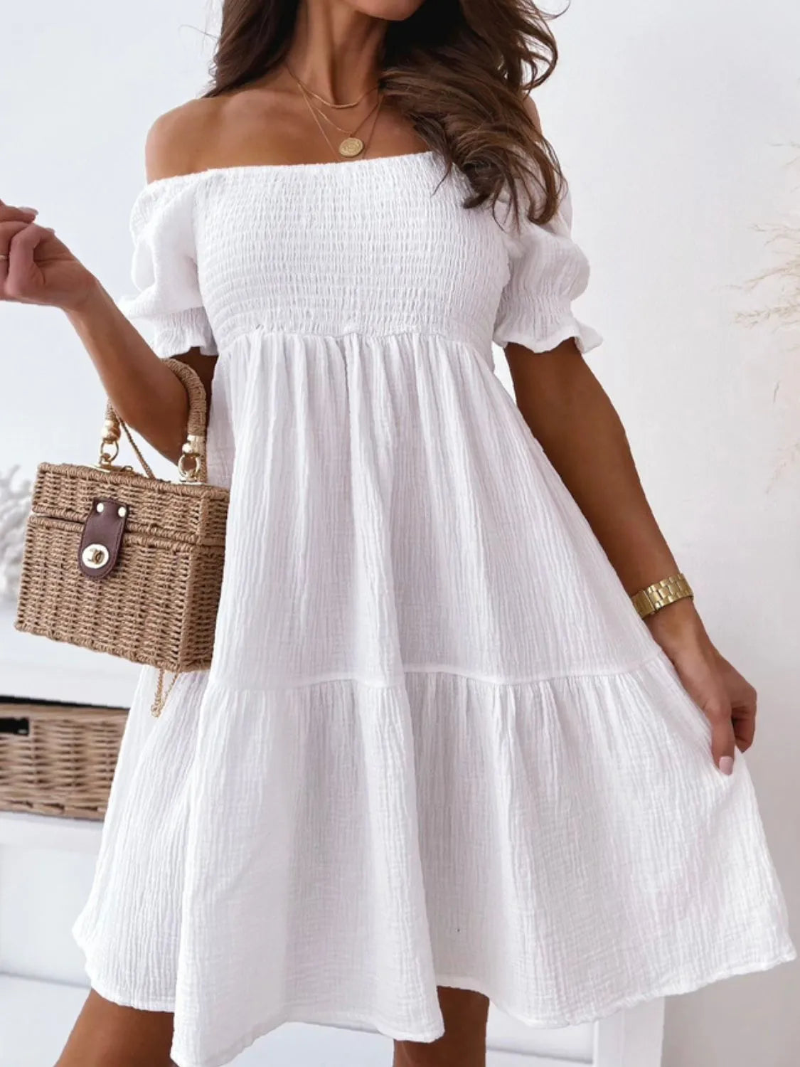 Clara® | Elegant Off-The-Shoulder Short-Sleeved Mini Dress