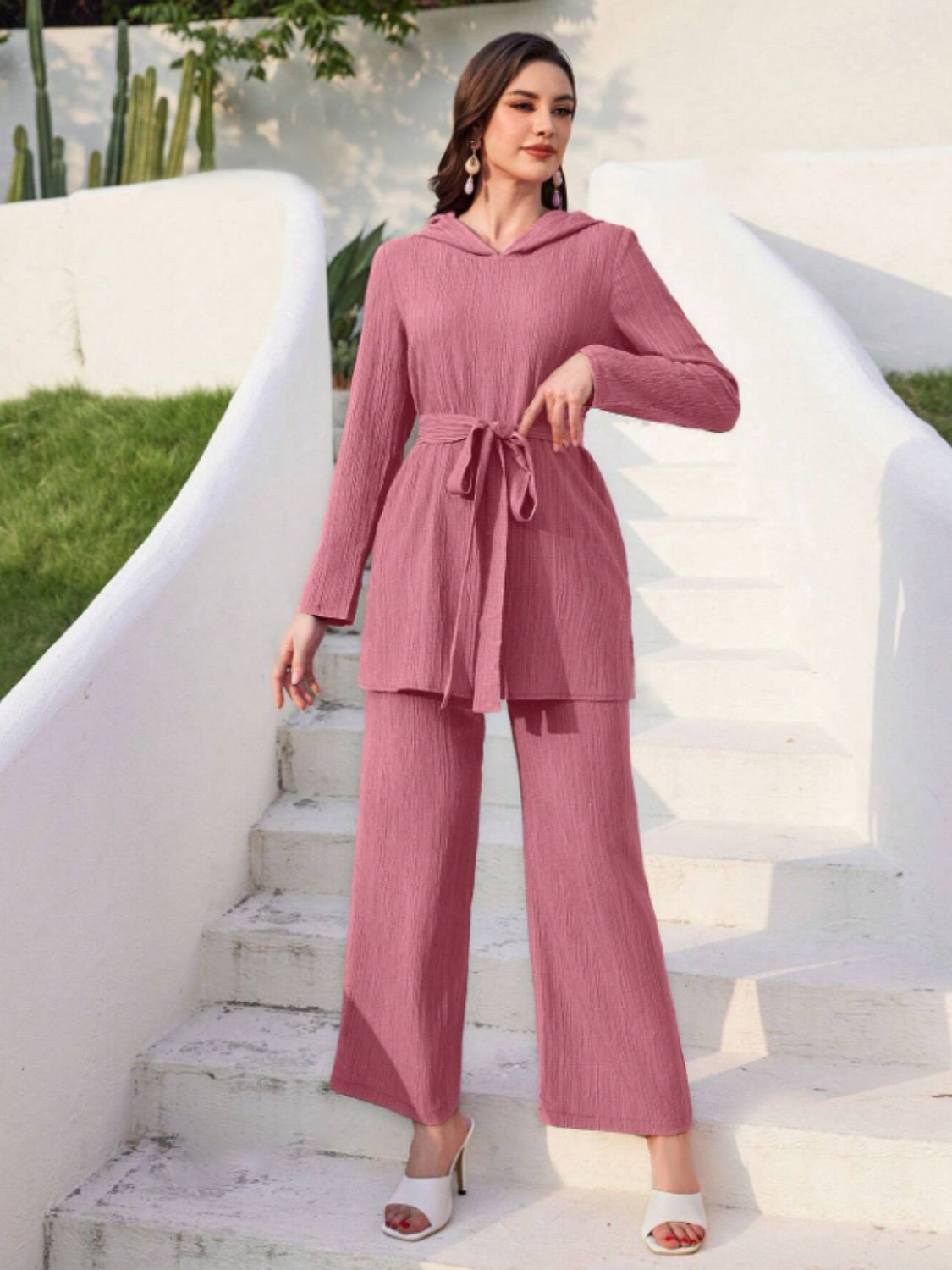 Annelie | Set consisting of a long-sleeved hooded top and tie-dye trousers
