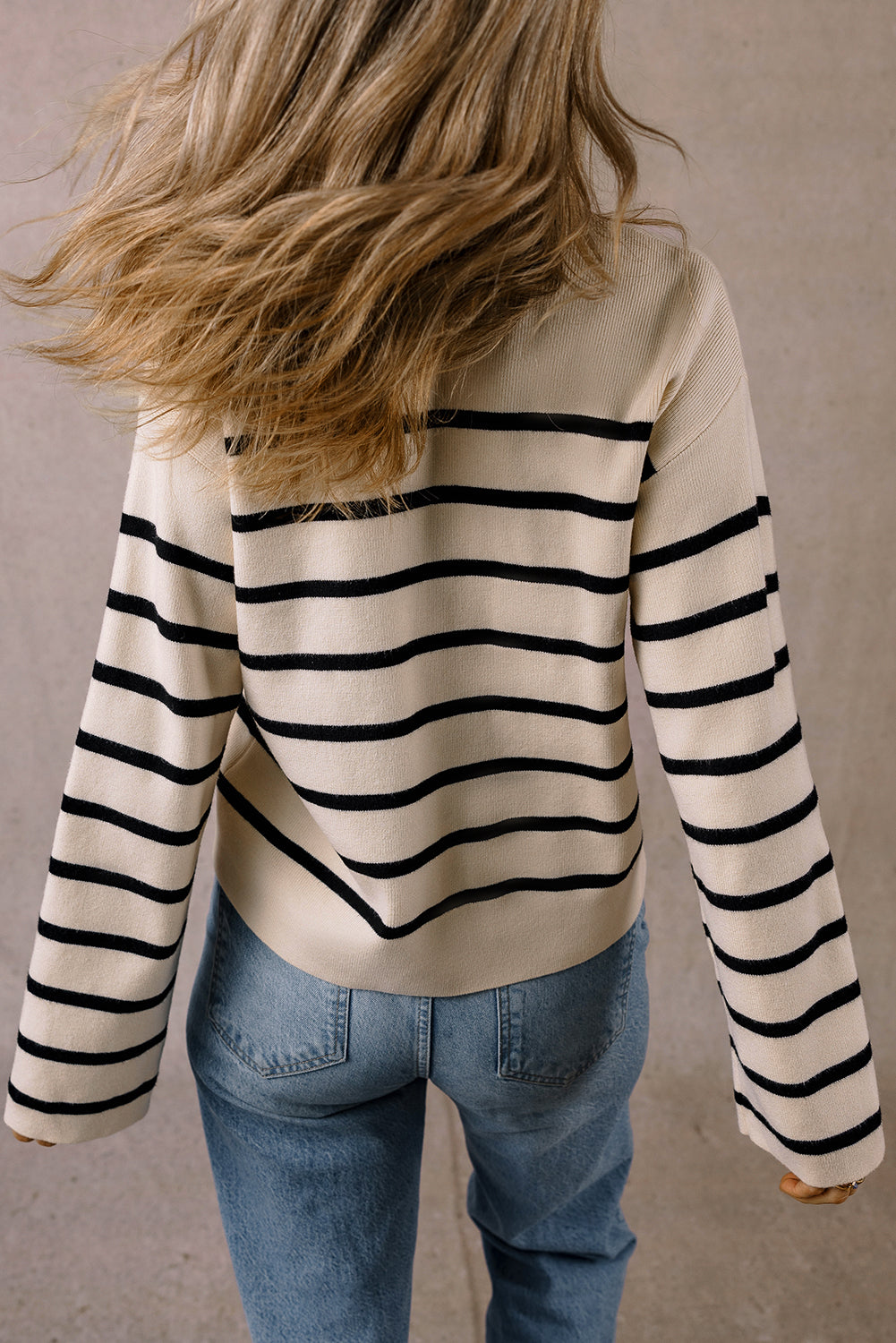 Ana | Chic and charming cardigan with striped buttons