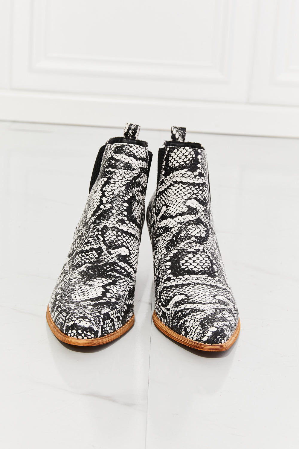 Maricarmen | Supportive and fashionable orthopedic footwear