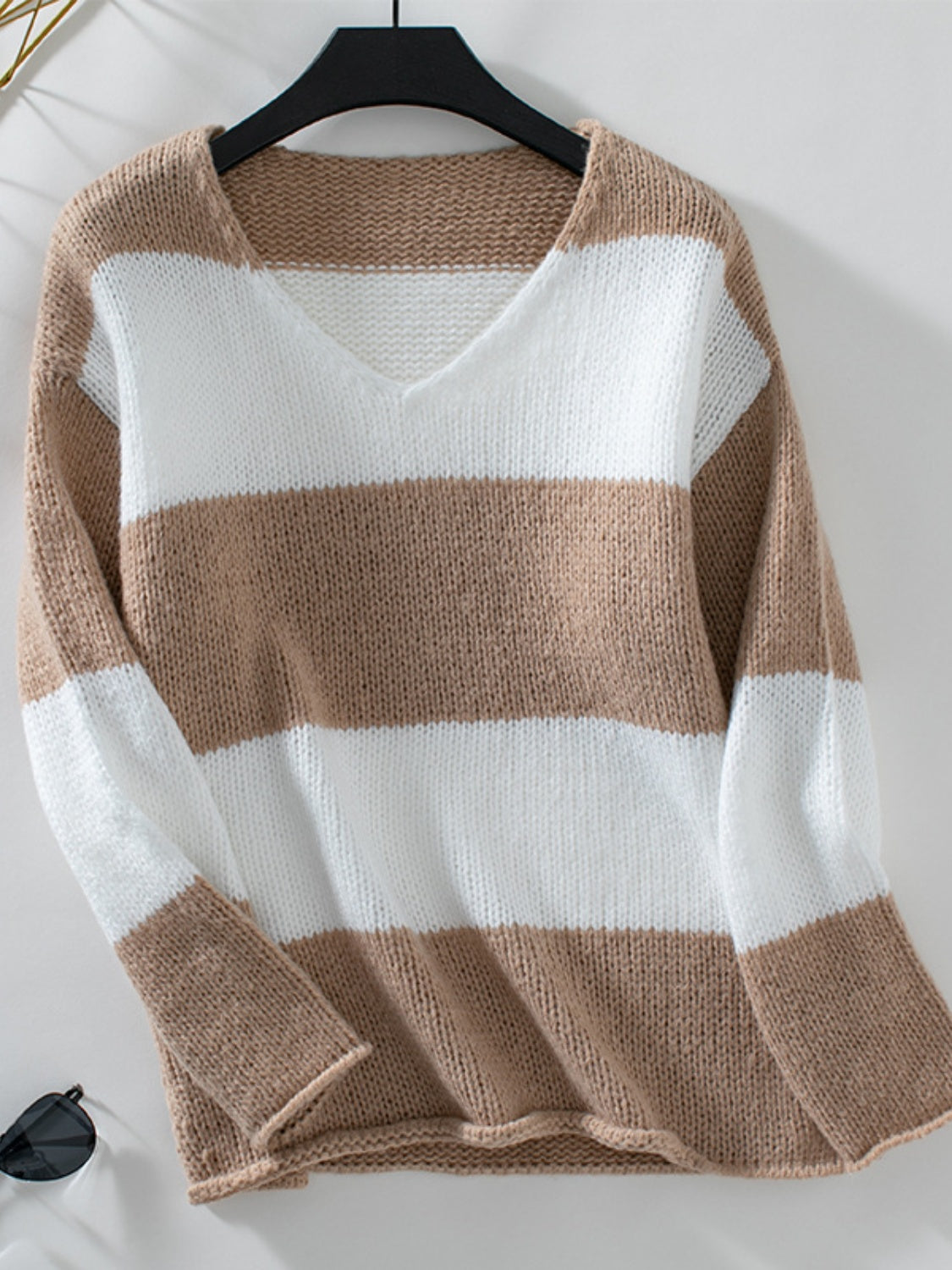 Rosario | Long sleeve color block V-neck sweater
