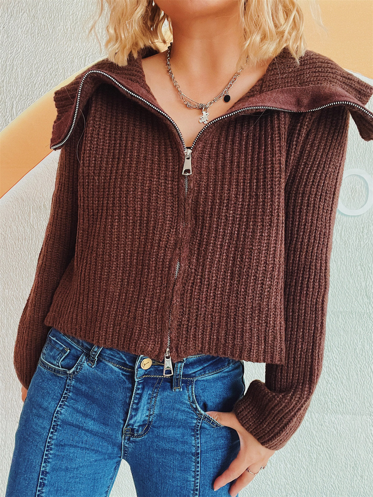 Estefanía | Long-sleeved cardigan with collar and zip
