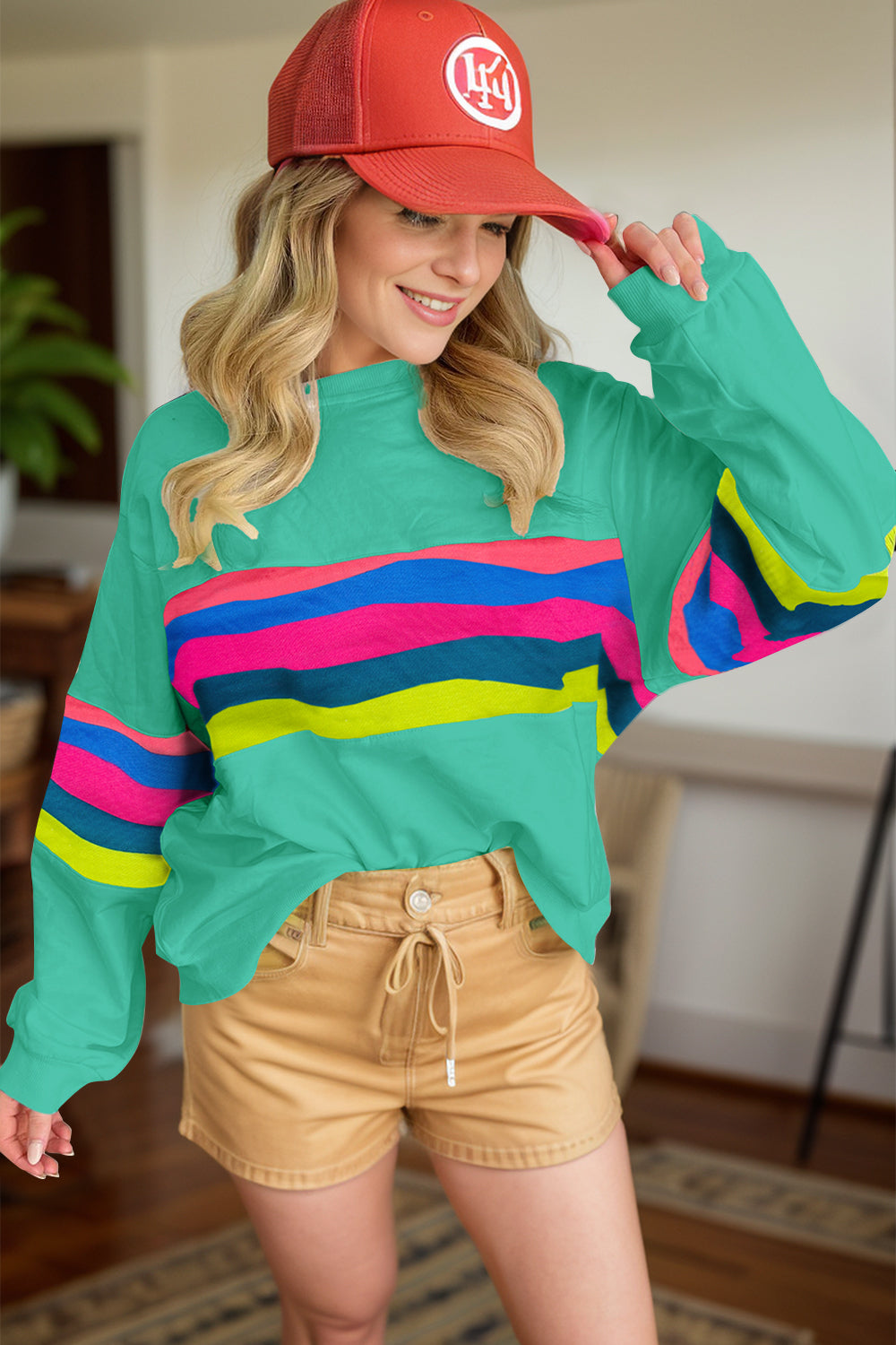 Aurora | Contrasting long-sleeved top with a crew neck
