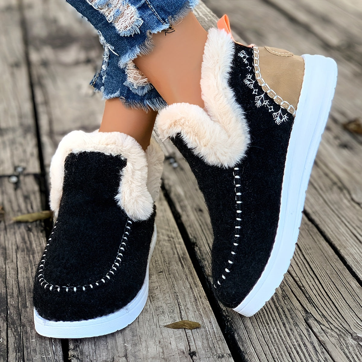 Isabel | Cozy winter slippers for women: fleece lining, PU sole and soft fabric construction