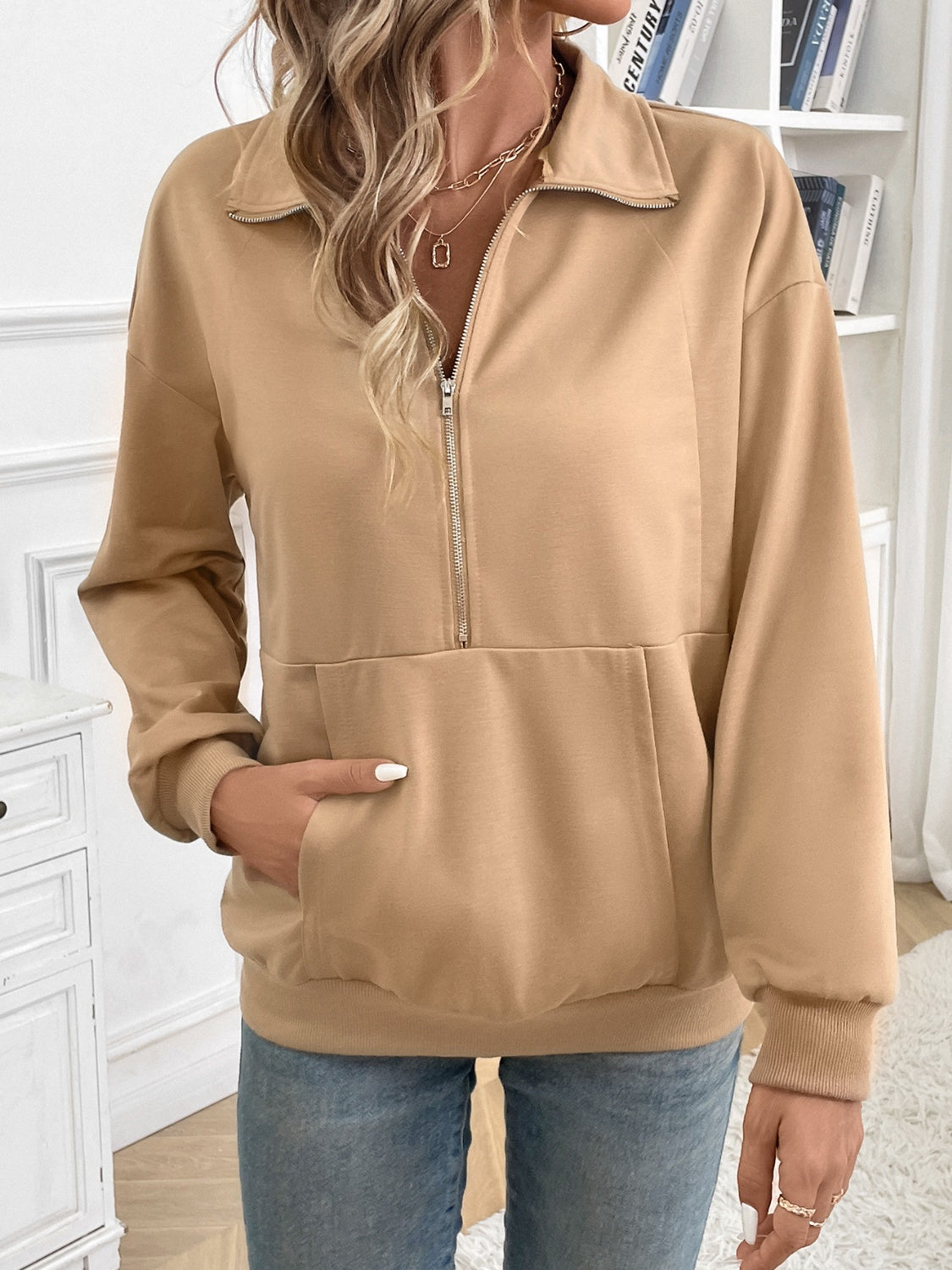 Carmen | Long sleeve half zip sweatshirt with kangaroo pocket