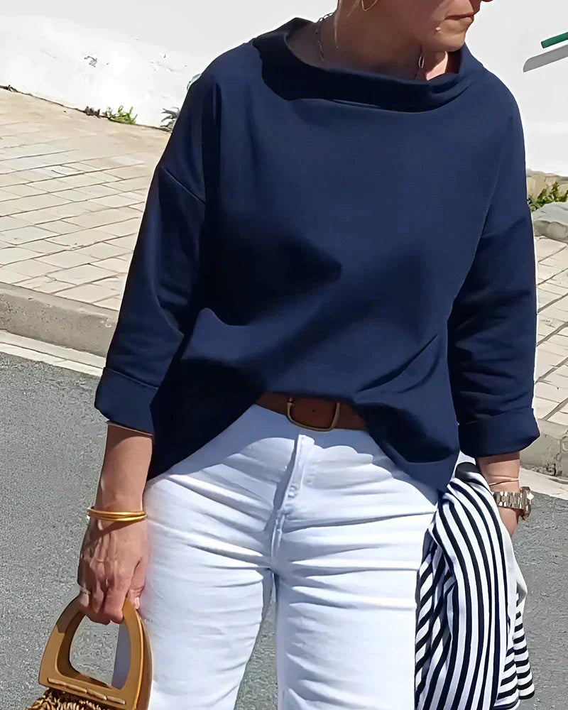 Lourdes | Elegant and casual winter top