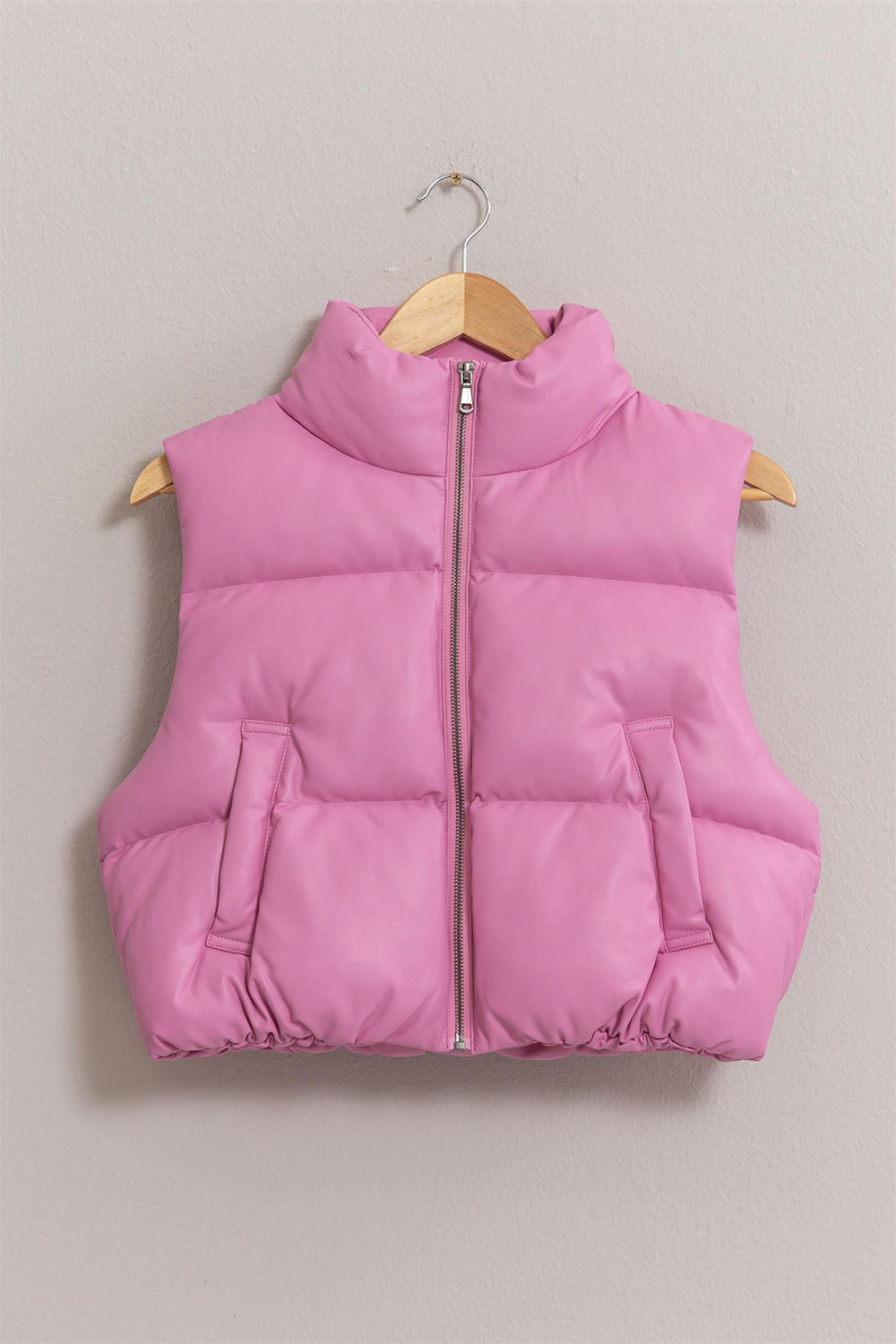 Celia | Cropped leather puffer vest with zip fastening