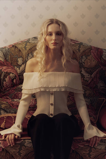 Paneled Ruched Buttoned Off-the-Shoulder Long Sleeve Tee