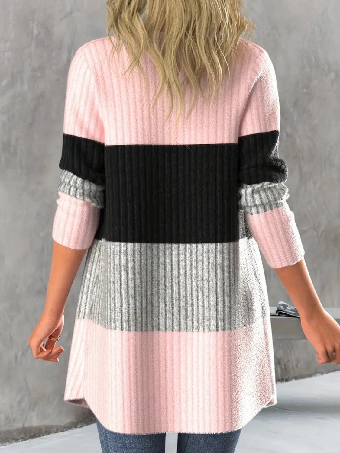 Carmen | Color block cardigan with open front and long sleeves