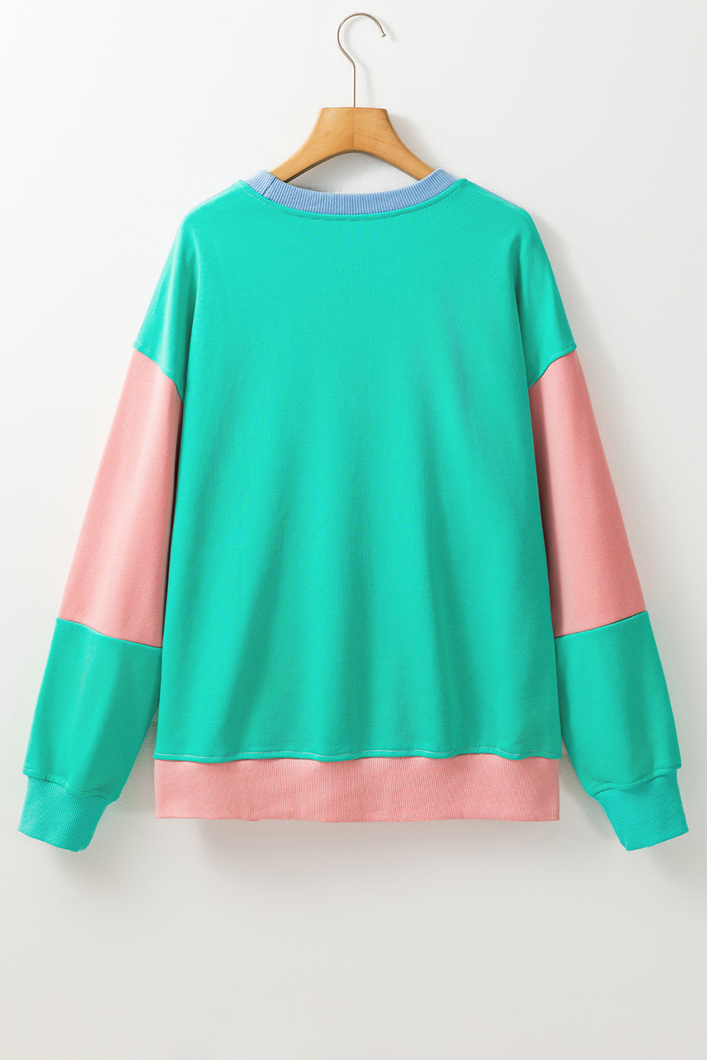 Edna | Relaxed and timeless winter garment