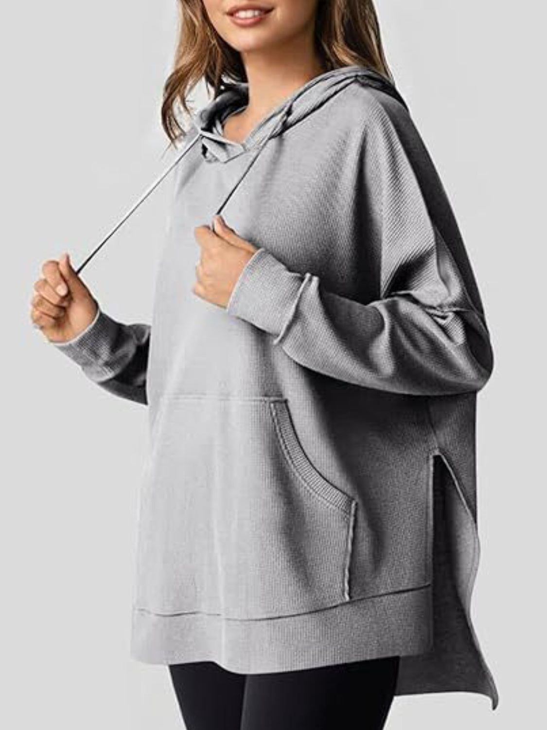Eleonora | Long sleeve hoodie with drawstring and slit