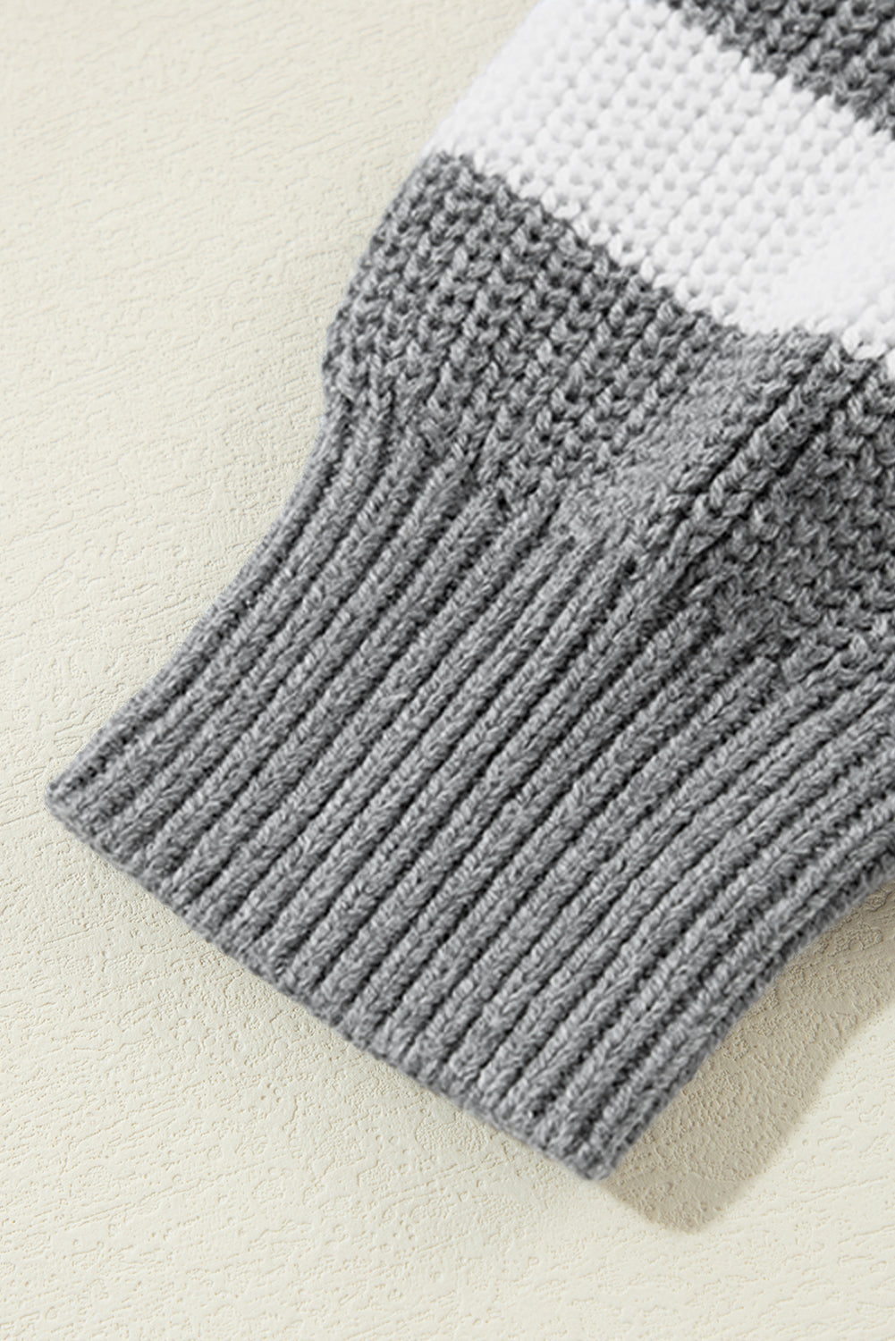 Leonor | Classic and stylish winter sweater