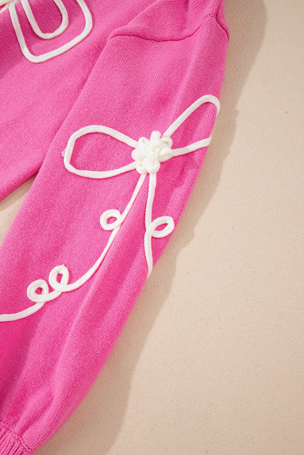 Maria José | Round neck sweater with dropped shoulder and bow