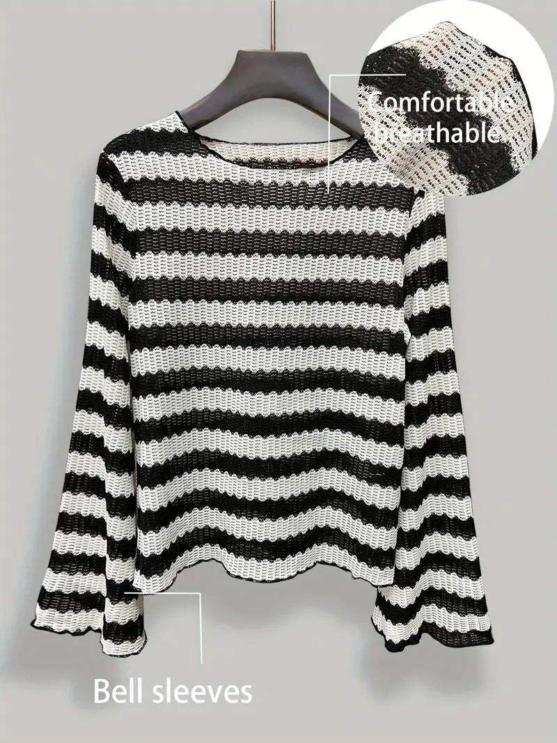 Yoselin | Knitted top with bell sleeves
