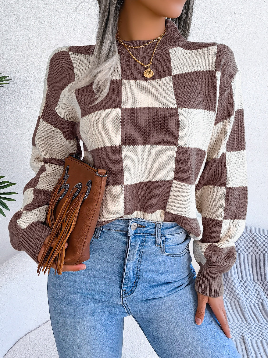 Elsa | Checked long-sleeved sweater with stand-up collar