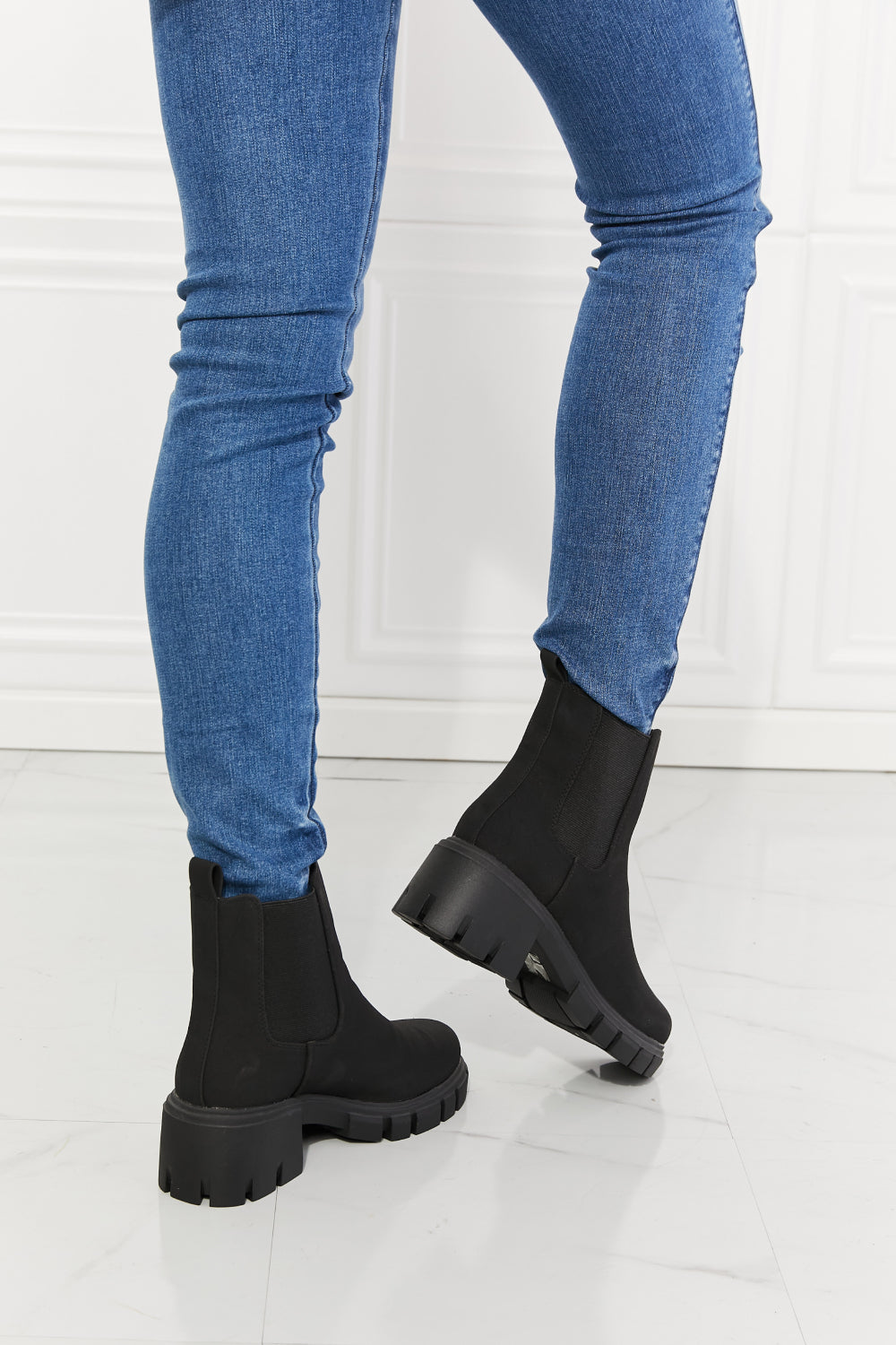 Esther | Fashionable and supportive orthopedic boots