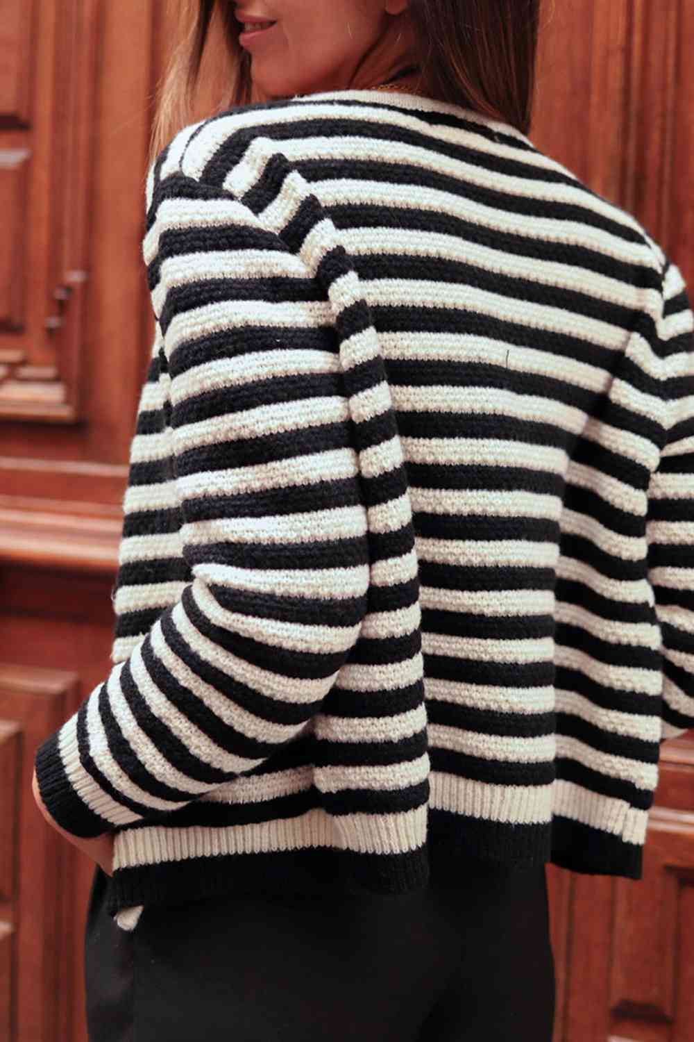 Elena| Simple and stylish winter cardigan