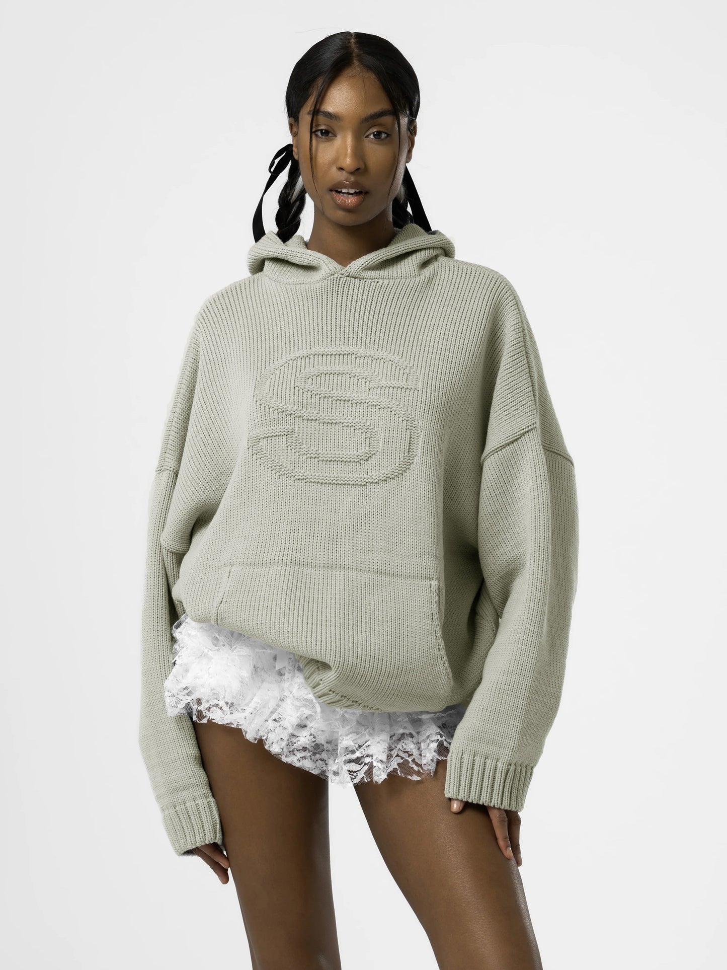 Xiomara | Casual hoodie with kangaroo pockets