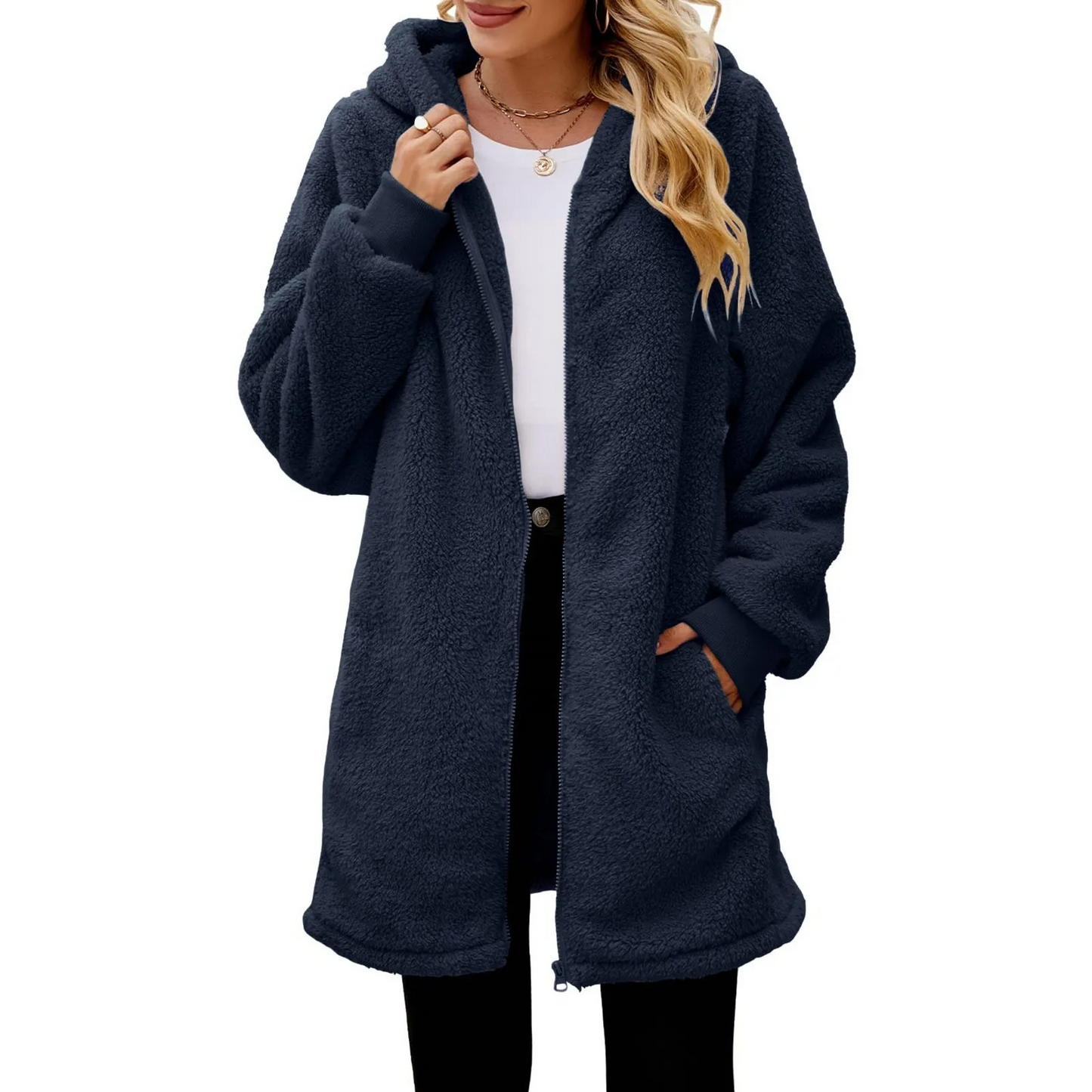 Valeria | Relaxed and elegant winter garment.