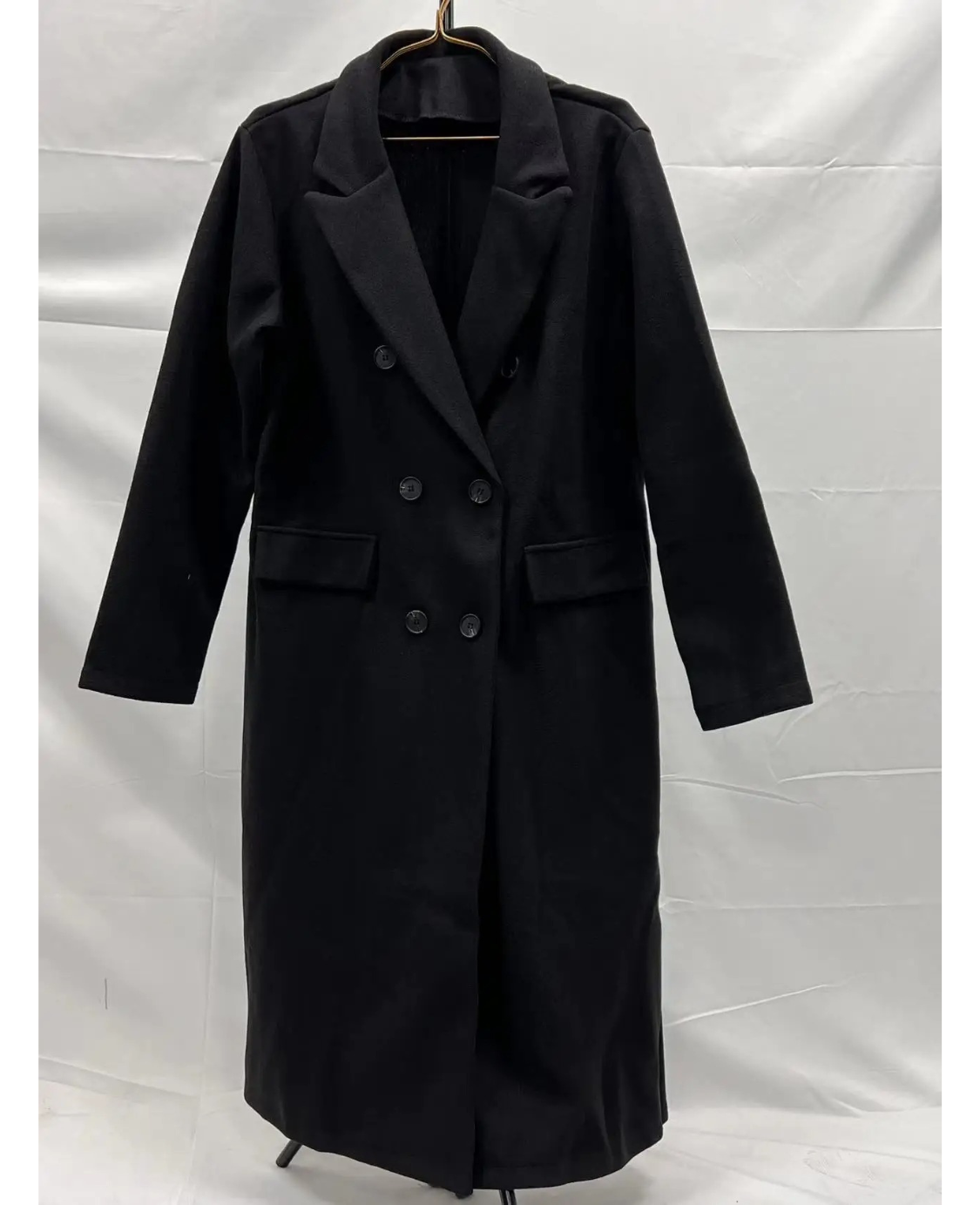 Rafaela | Classic and comfortable winter garment.