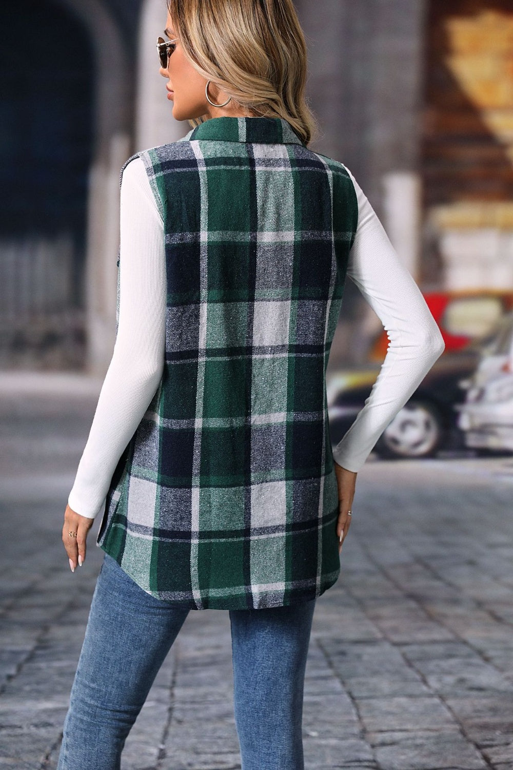 Olivia | Checked vest coat with buttons