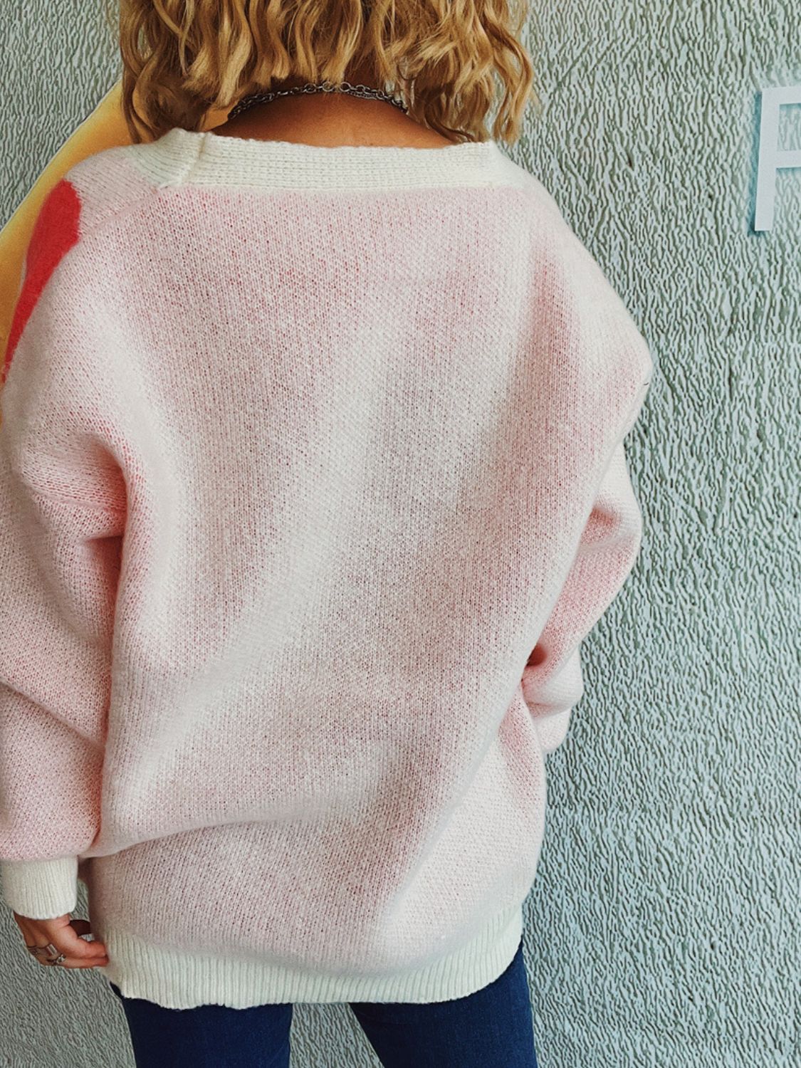 Ines | Long-sleeved cardigan with floral buttons and V-neck