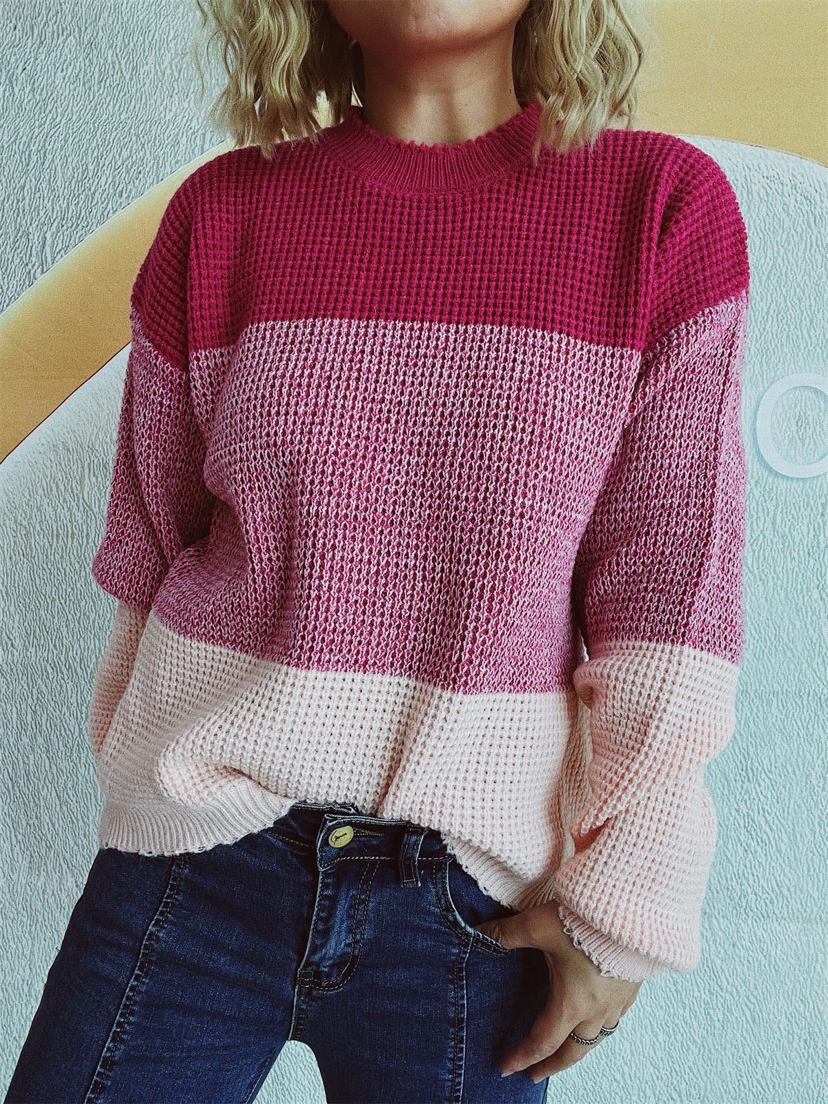 Emilie | Long sleeve sweater with a color block design