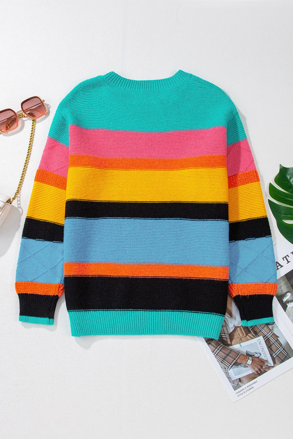 Monica | Contrast sweater with a crew neck and dropped shoulders