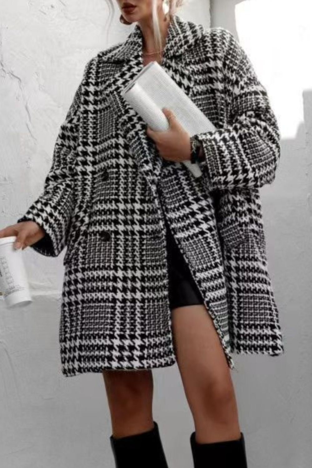 Patricia | Long-sleeved coat with a houndstooth collar and pockets