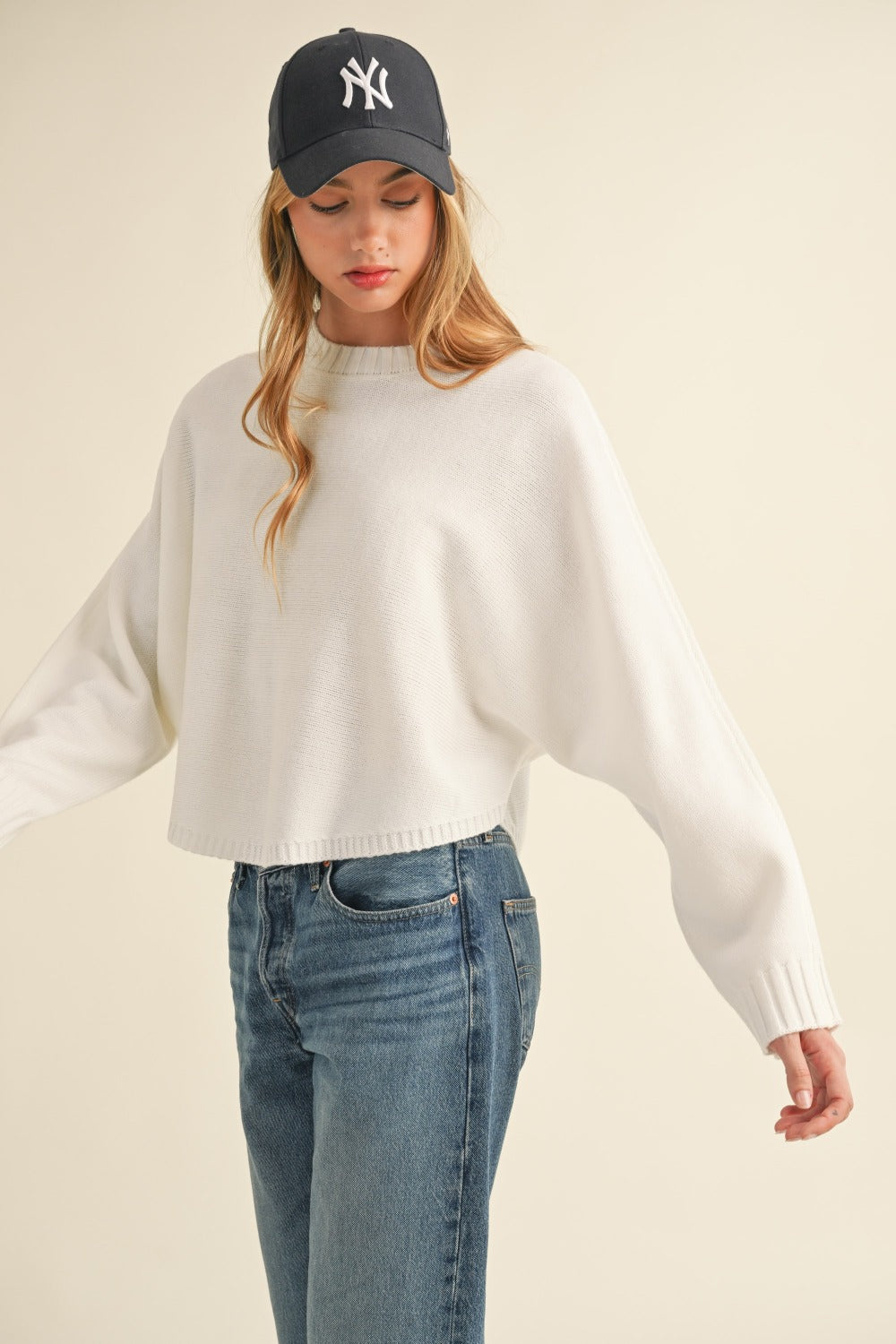 Alicia | Short crew neck sweater with dolman sleeves from Mable