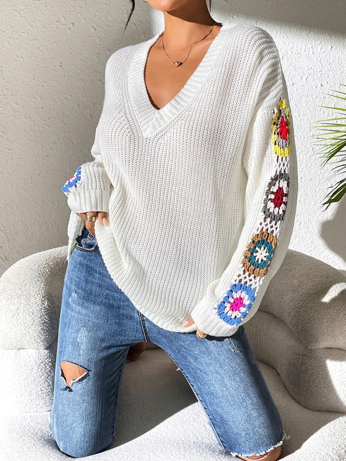 Marta | Crochet floral V-neck sweater