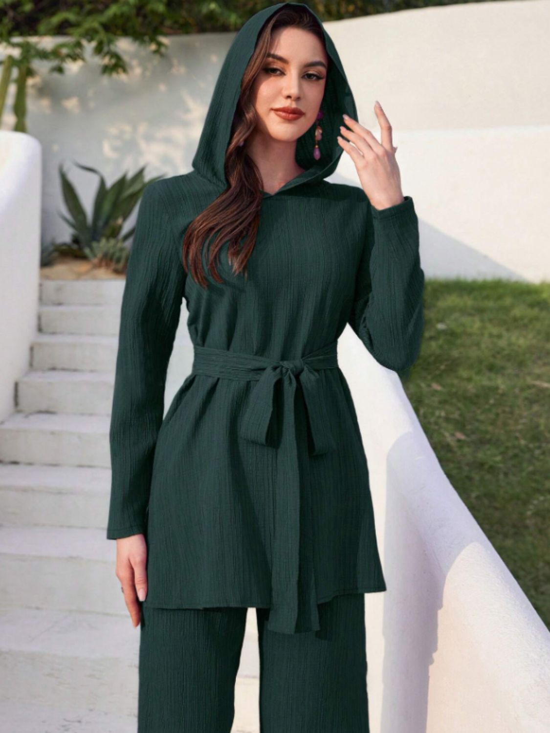 Annelie | Set consisting of a long-sleeved hooded top and tie-dye trousers