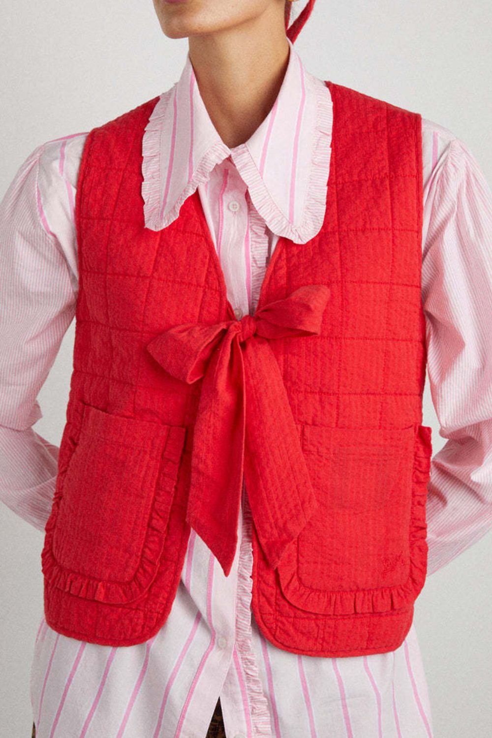 Ornella | Knotted ruffle vest coat with pockets